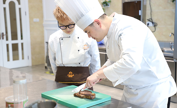 杭州歐米奇西點(diǎn)培訓(xùn)學(xué)校 歐米奇